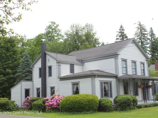 24 Albany Avenue, Kinderhook, NY 12106