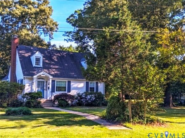 105 W McClellan Street , Sandston, VA 23150