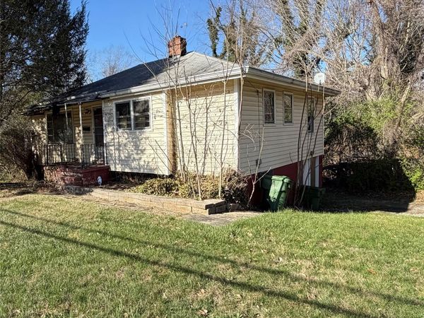 323 Pearson Drive , Asheville, NC 28801
