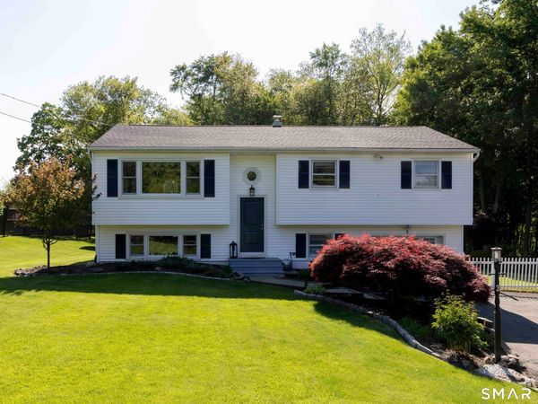 3 Eastview, New Fairfield, CT 06812