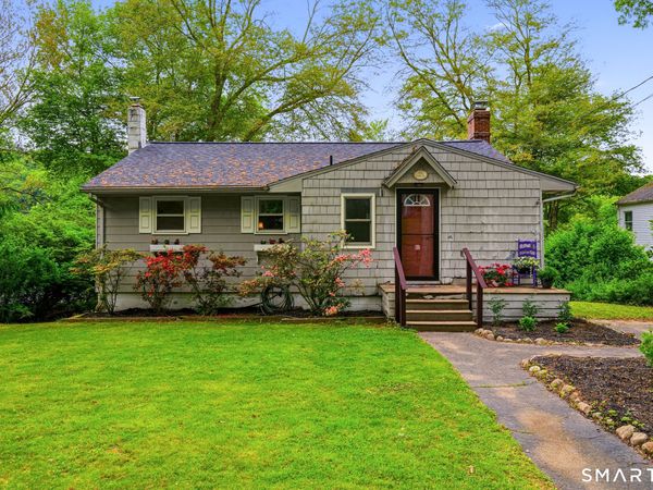 32 Cubles, East Lyme, CT 06357