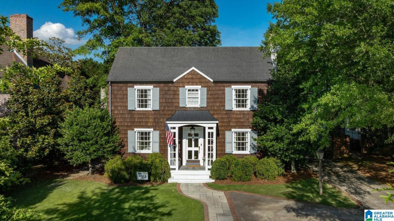27 W Montcrest Drive, Mountain Brook, AL 35213 Main Photo