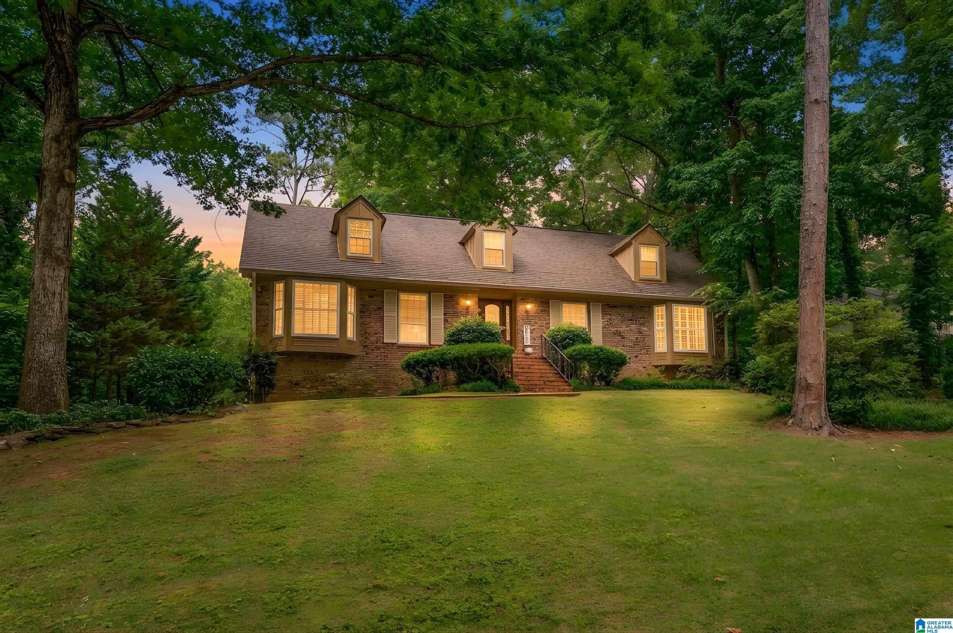 3428 Oakdale Drive, Mountain Brook, AL 35223 Main Photo