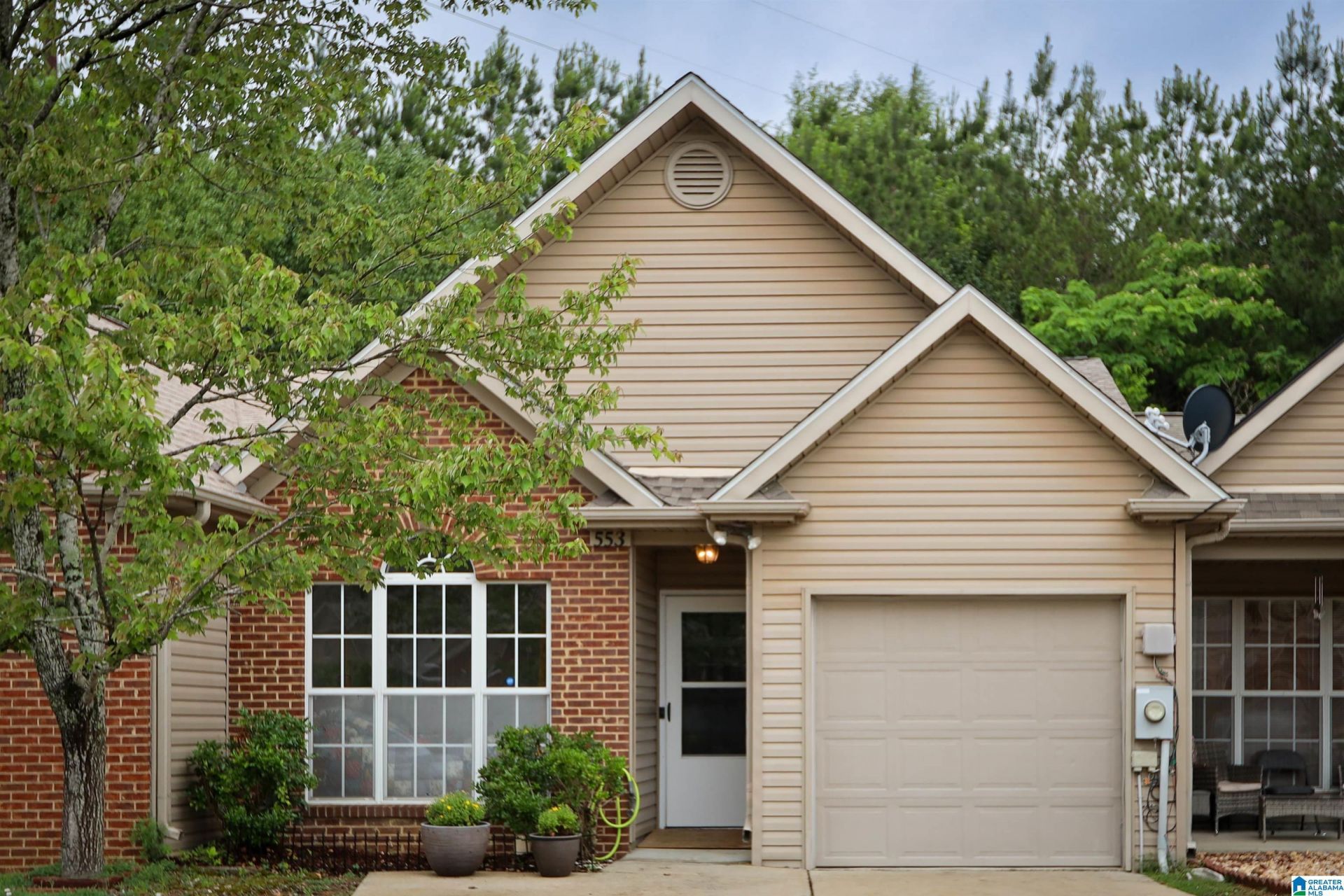553 Cahaba Manor Drive, Pelham, AL 35124 Main Photo