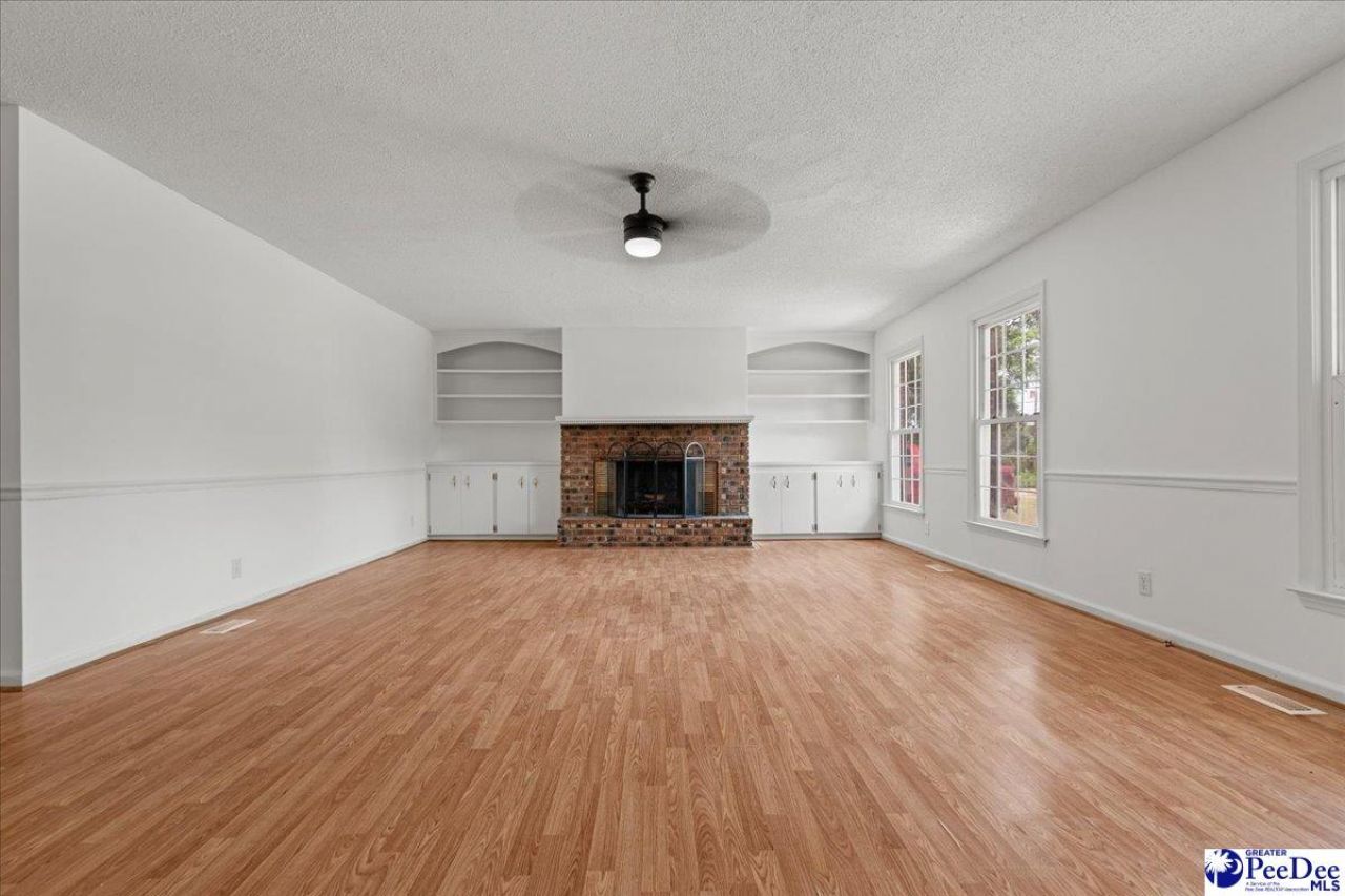 3144 Mccracken Drive Photo 6