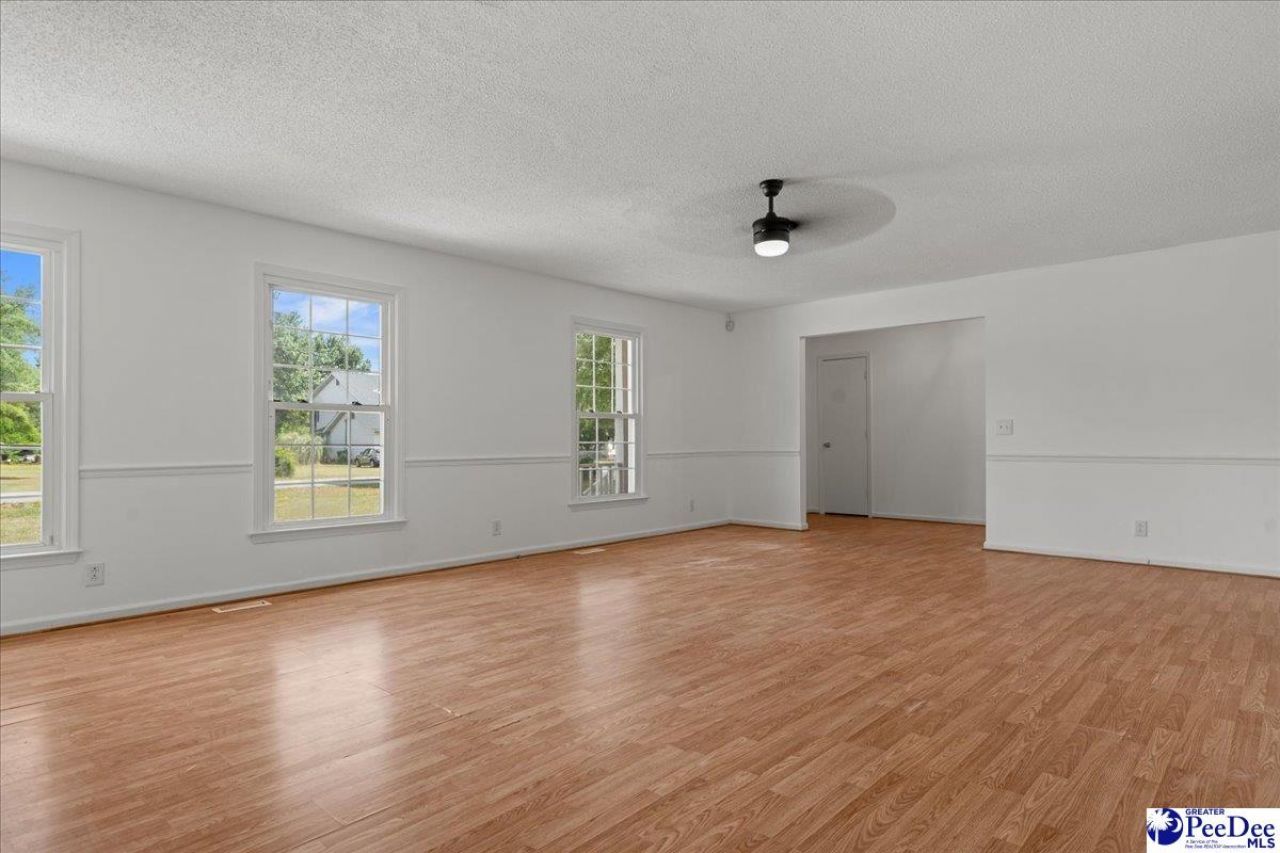 3144 Mccracken Drive Photo 8