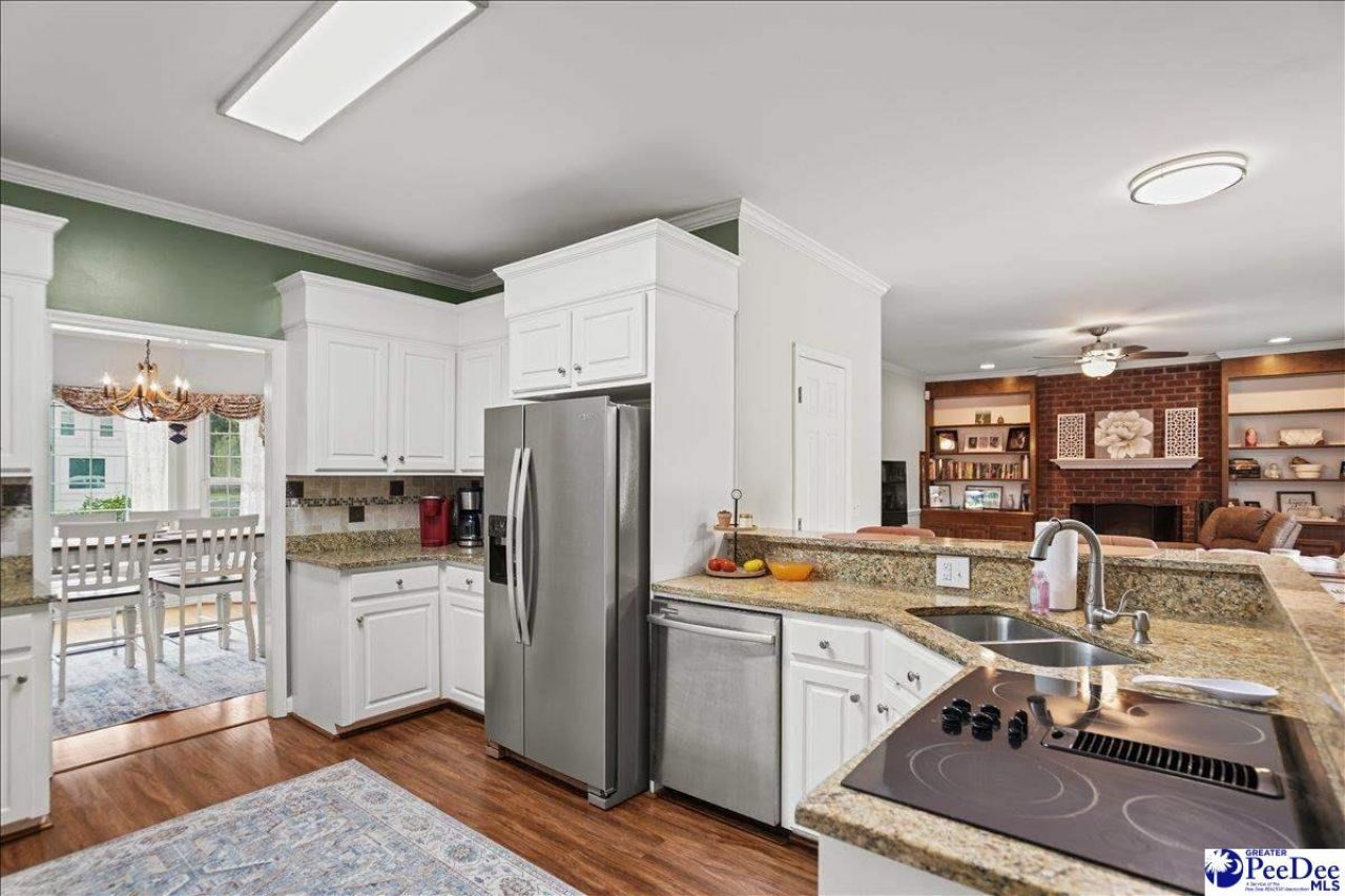 3221 West Hampton Pointe Drive Photo 9