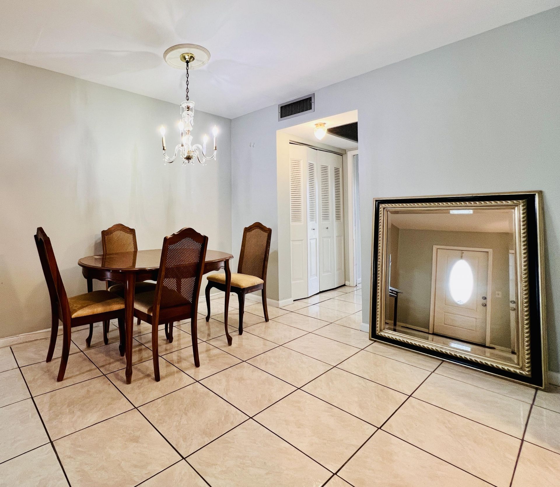 330 Southampton B, West Palm Beach, FL 33417 Photo