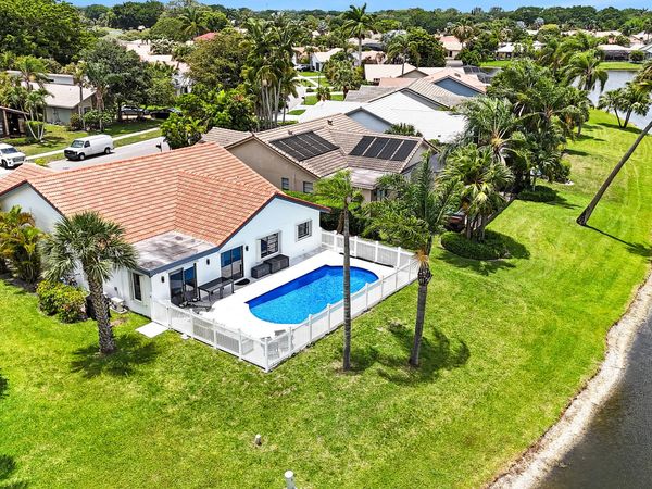 10131 Camelback Lane, Boca Raton, FL 33498