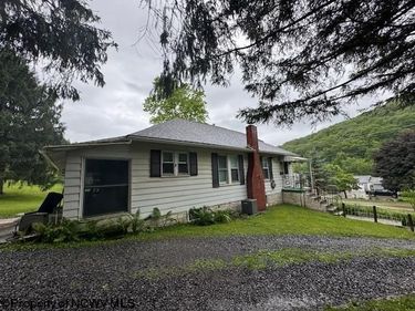 1719 Tyrone Road, Morgantown, WV 26508