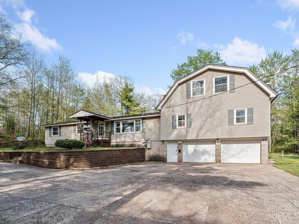 66 S M-553 Highway, Sands Twp, MI 49841