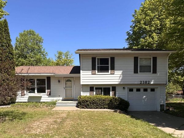 2382 Beaudoin Street, Marquette Twp, MI 49855