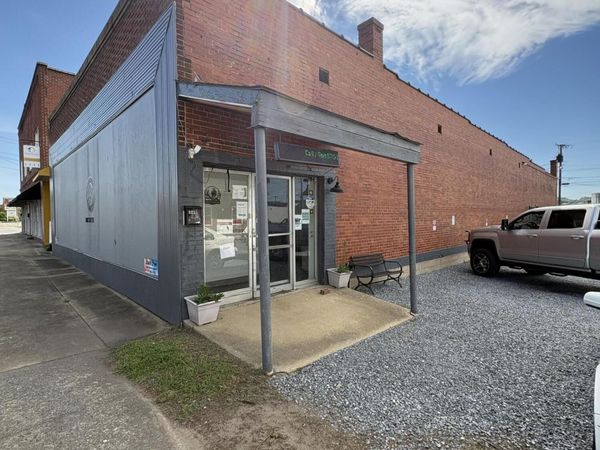 821 Main ST , Altavista, VA 24517