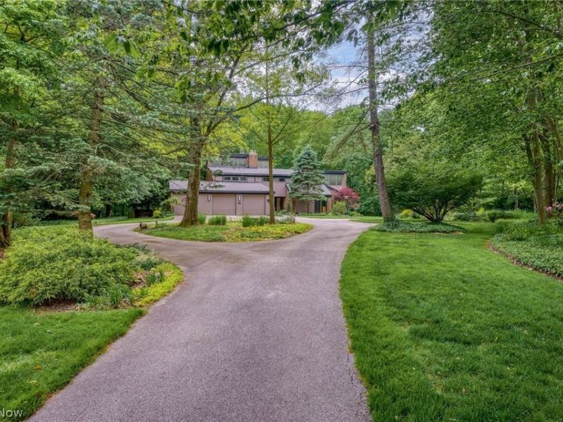 85 Winterberry Lane , Moreland Hills, OH 44022 Photo 2