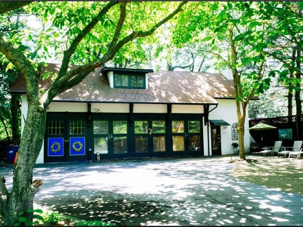 10304 Lake Shore Boulevard , Bratenahl, OH 44108