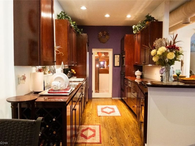 10304 Lake Shore Boulevard , Bratenahl, OH 44108 Photo 11