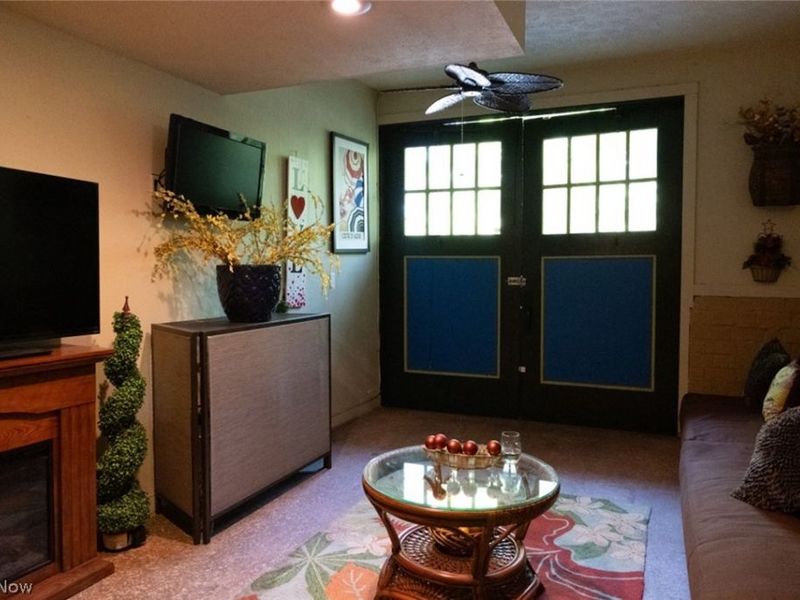 10304 Lake Shore Boulevard , Bratenahl, OH 44108 Photo 15