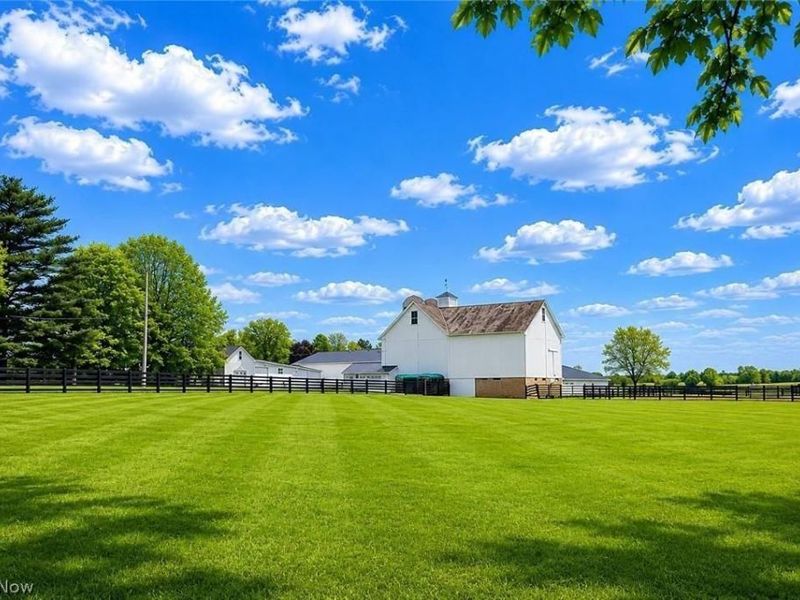 24893 State Route 62, Alliance, OH 44601 Photo 10