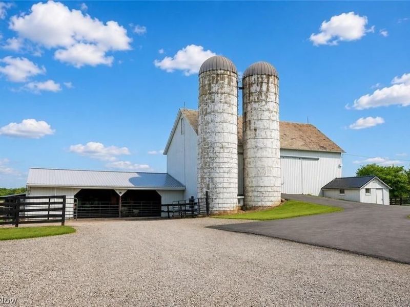 24893 State Route 62, Alliance, OH 44601 Photo 13