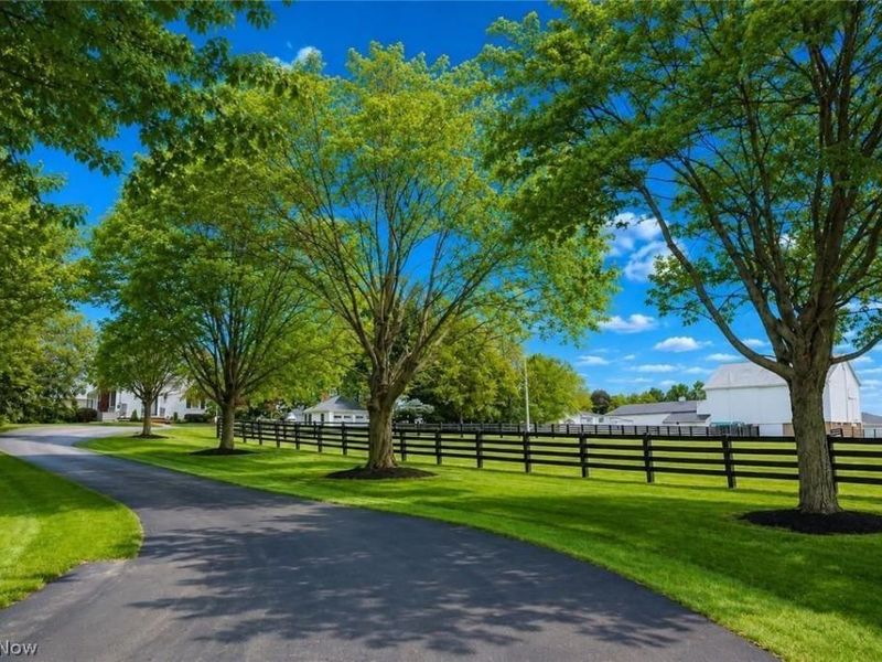24893 State Route 62, Alliance, OH 44601 Photo 17