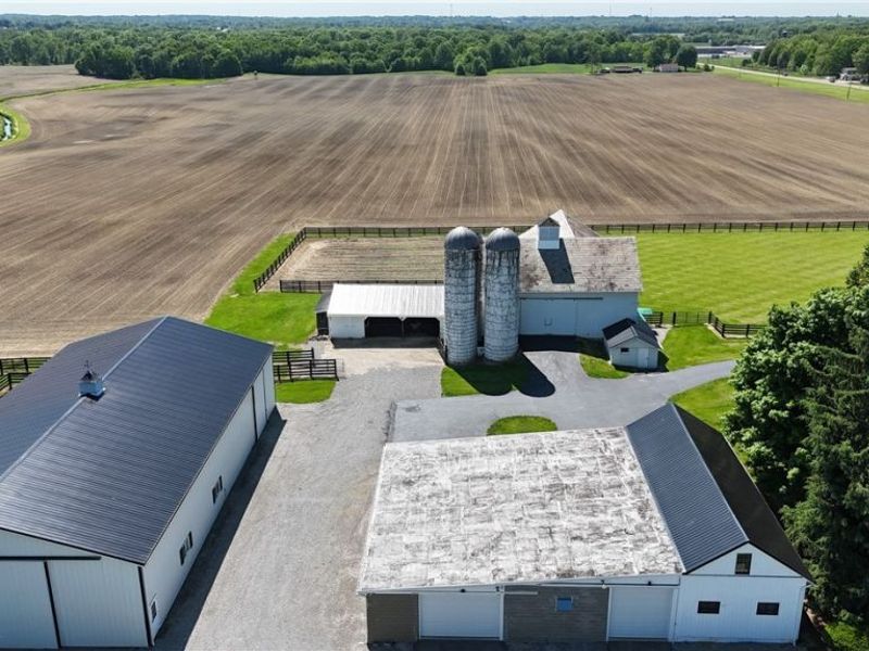 24893 State Route 62 , Alliance, OH 44601 Photo 2