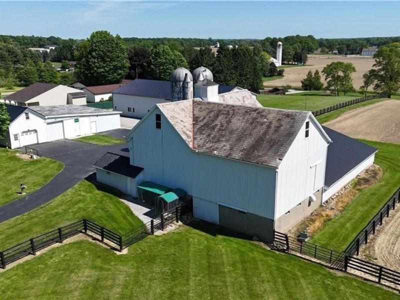 24893 State Route 62, Alliance, OH 44601 Photo 35