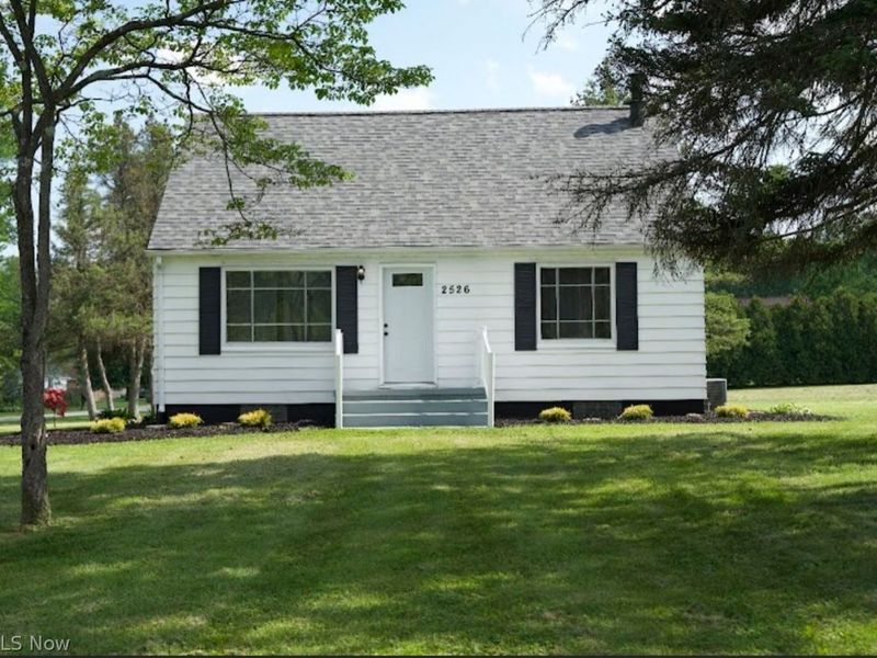 2526 Reeves Road NE, Howland, OH 44483 Photo 2