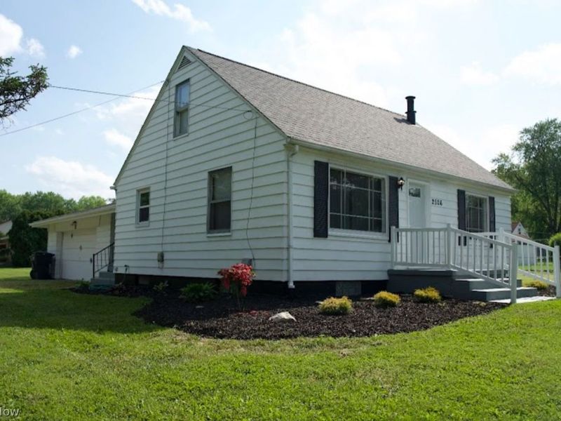 2526 Reeves Road NE, Howland, OH 44483 Photo 3