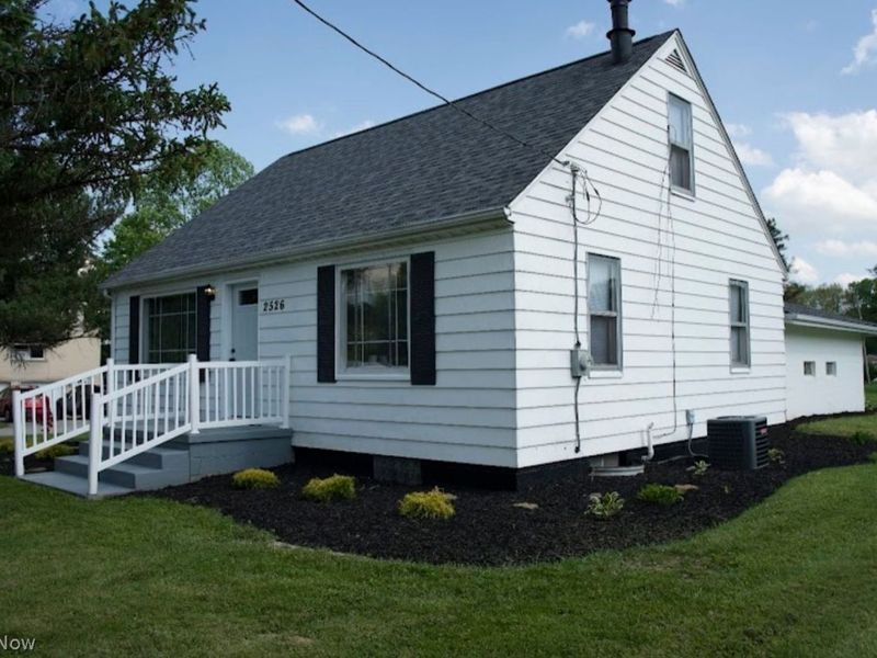 2526 Reeves Road NE, Howland, OH 44483 Photo 4