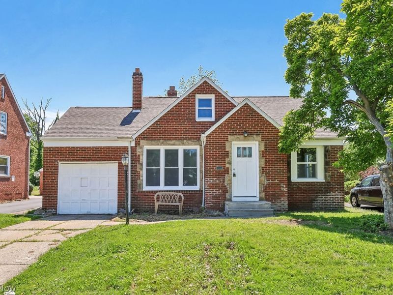 2052 N Taylor Road , Cleveland, OH 44112 Photo 1