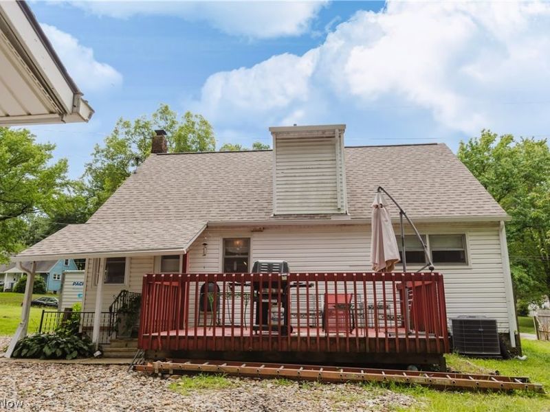 709 Berkeley Street, Kent, OH 44240 Photo 2