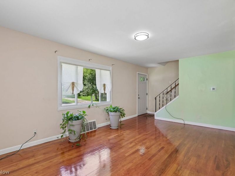 709 Berkeley Street , Kent, OH 44240 Photo 5