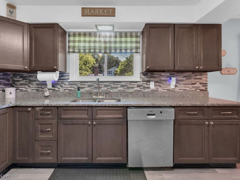 2212 Pleasant Valley Road , Niles, OH 44446 Photo 7