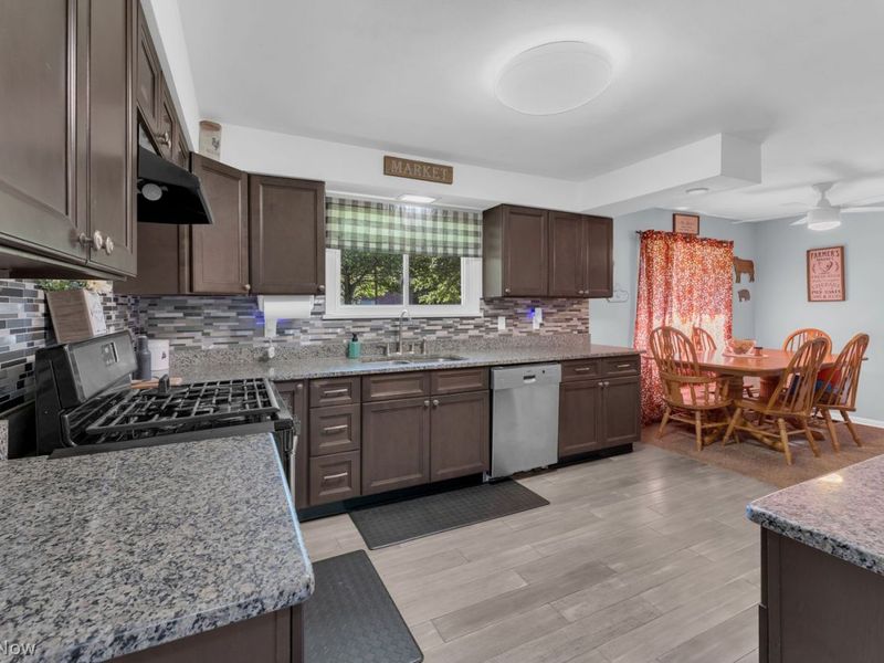 2212 Pleasant Valley Road , Niles, OH 44446 Photo 8