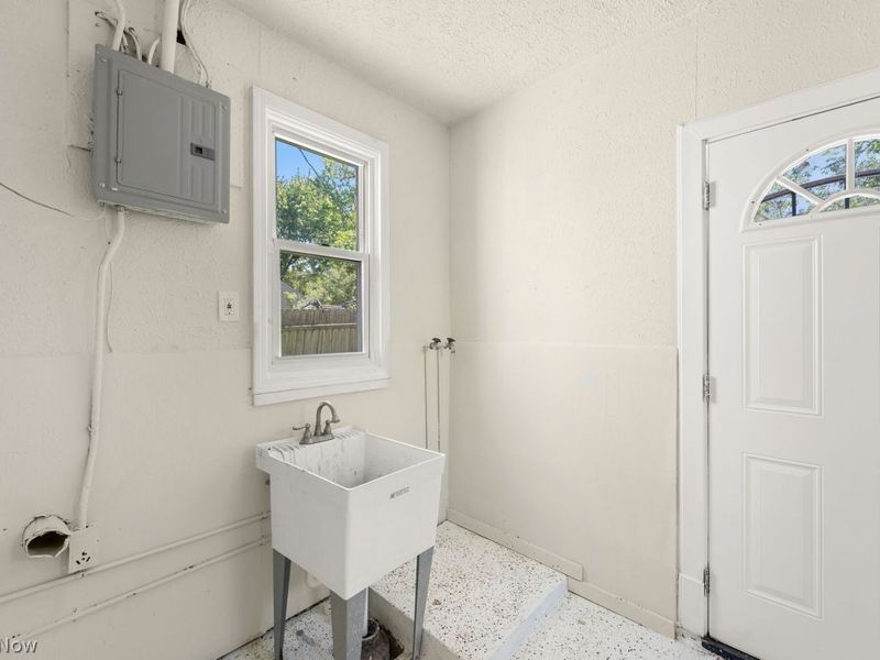 12525 McGowan Avenue , Cleveland, OH 44135 Photo 24