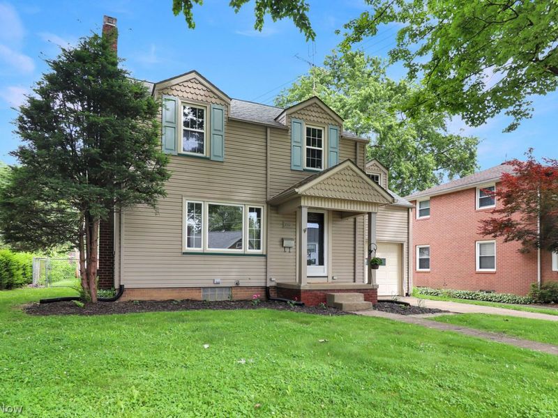 212 Raff Road NW, Canton, OH 44708 Photo 3