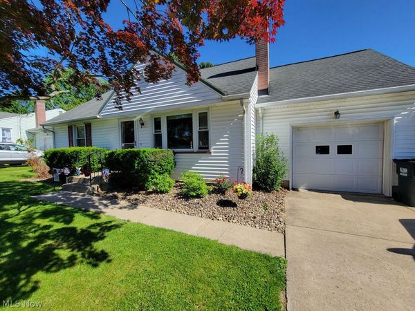 880 Afton Avenue , Youngstown, OH 44512