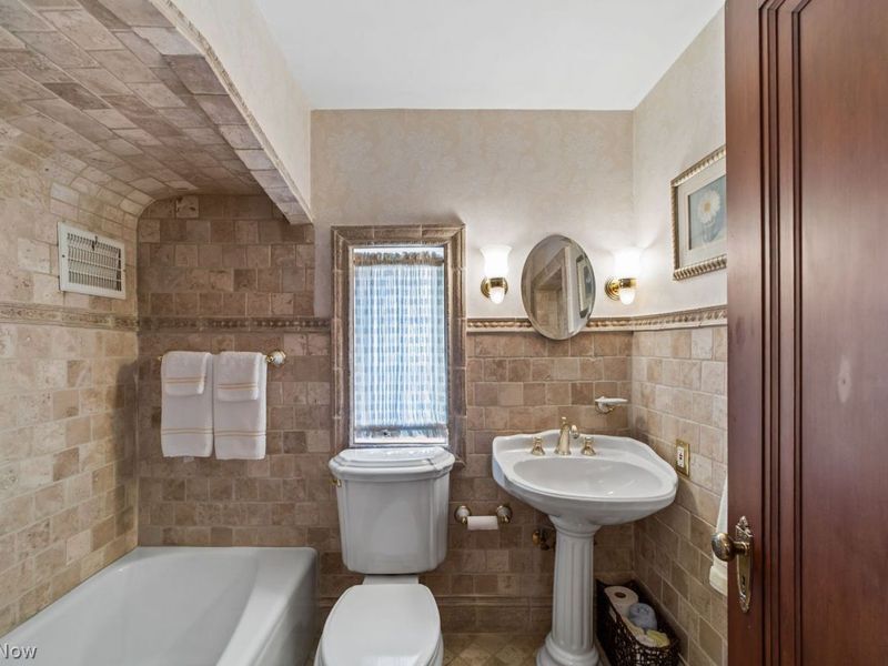 23718 Cliff Drive , Bay Village, OH 44140 Photo 26