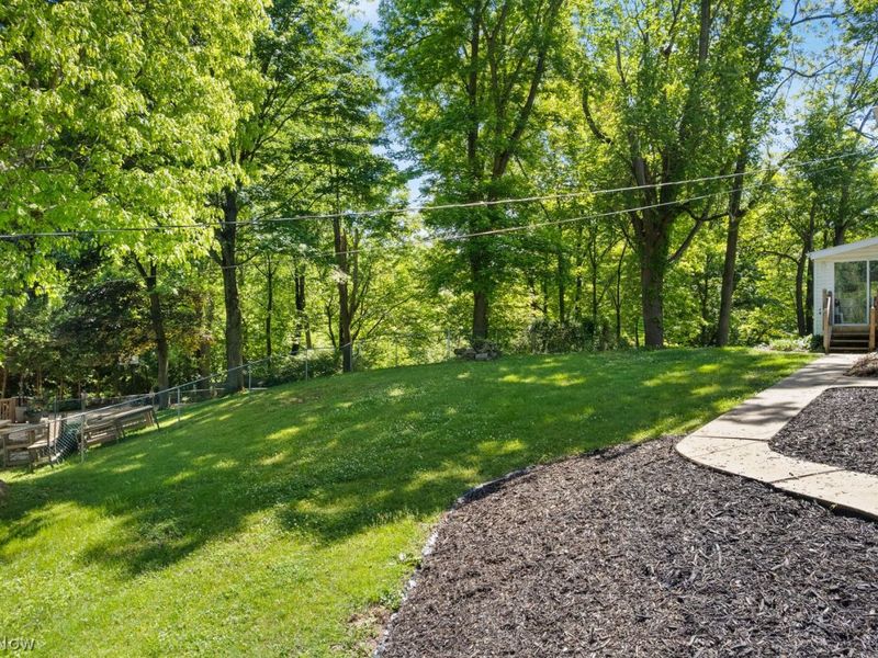 8514 Shadyview Avenue NW, Clinton, OH 44216 Photo 28