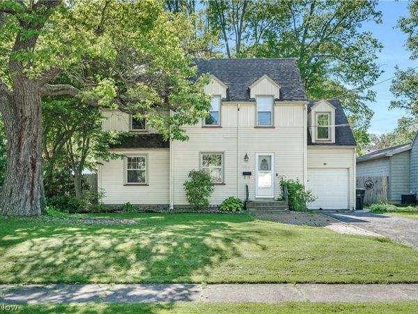 621 Kenmore Avenue NE, Warren, OH 44483