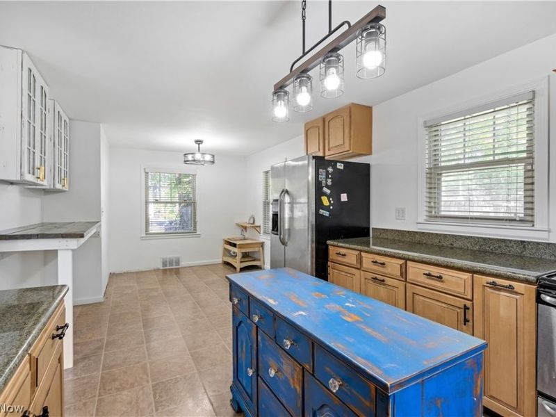 621 Kenmore Avenue NE, Warren, OH 44483 Photo 13