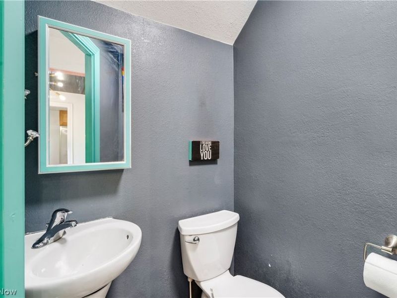 621 Kenmore Avenue NE, Warren, OH 44483 Photo 19