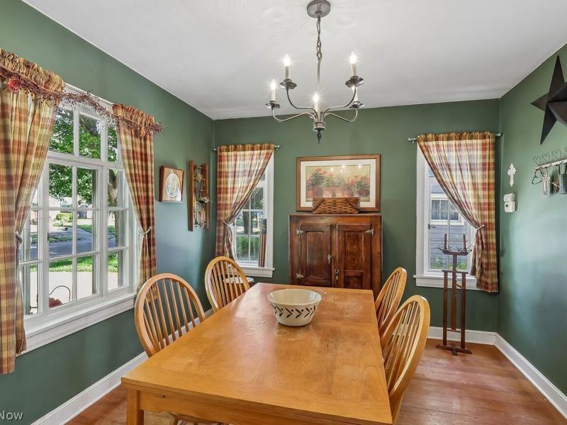93 Harcourt Drive , Akron, OH 44313 Photo 8