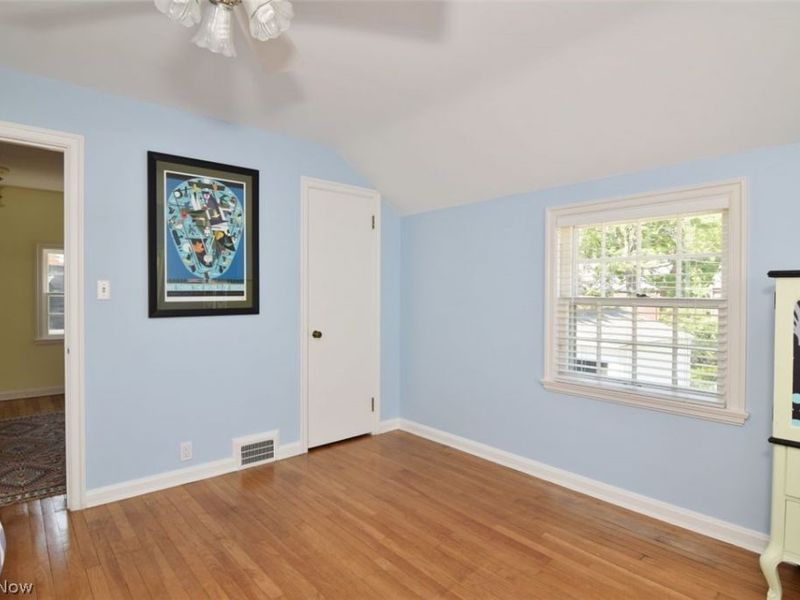 2384 Loyola Road , University Heights, OH 44118 Photo 19