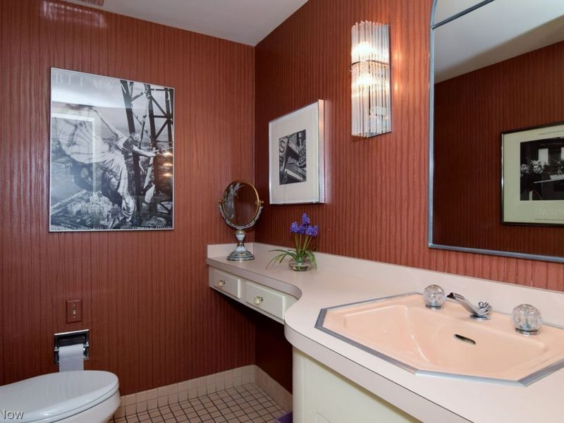 16201 S Woodland Road , Shaker Heights, OH 44120 Photo 13