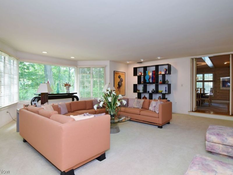 16201 S Woodland Road , Shaker Heights, OH 44120 Photo 3