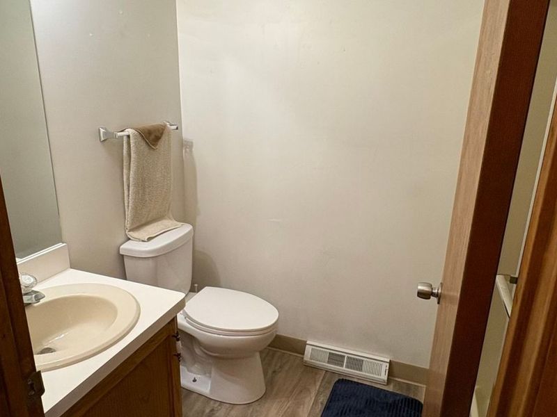 10101 Manoa Avenue , Brooklyn, OH 44144 Photo 11
