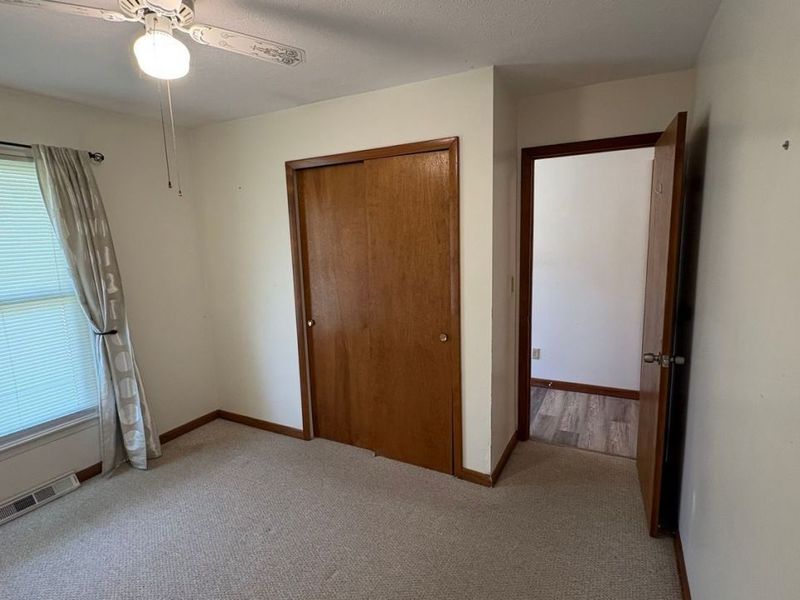 10101 Manoa Avenue , Brooklyn, OH 44144 Photo 12