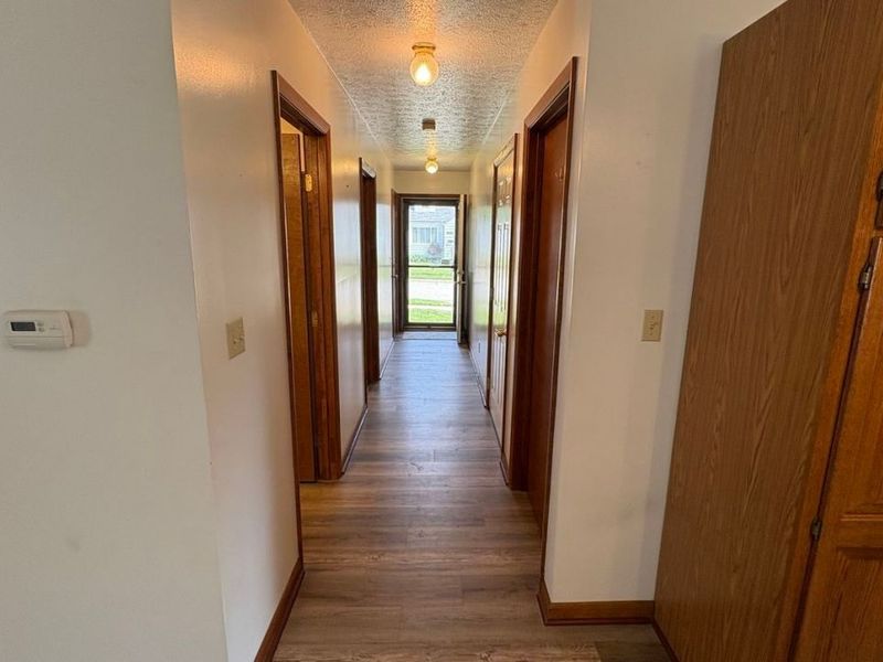 10101 Manoa Avenue , Brooklyn, OH 44144 Photo 3