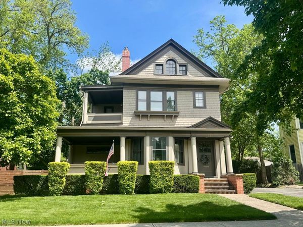 120 Harrison Street , Elyria, OH 44035